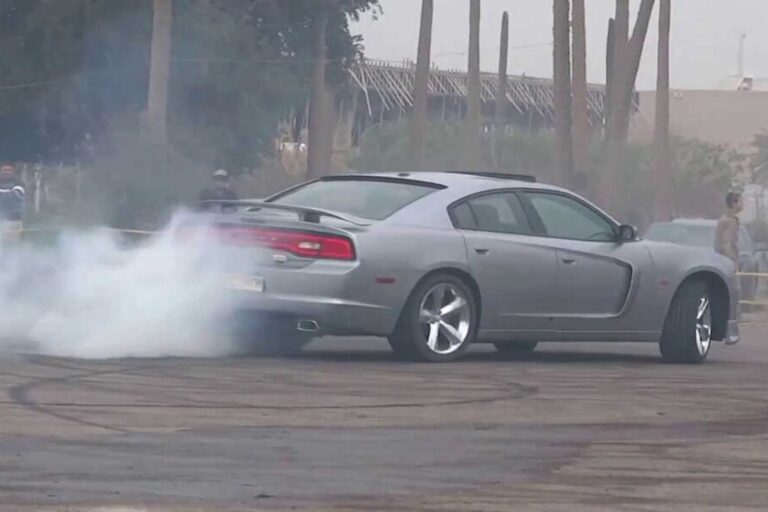 السياقة الاستعراضية