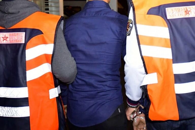 عون سلطة ببيوكرى