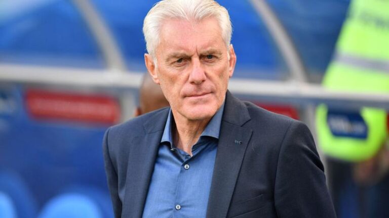 مدرب جنوب إفريقيا يهاجم تنظيم كأس إفريقيا في المغرب مدرب جنوب إفريقيا